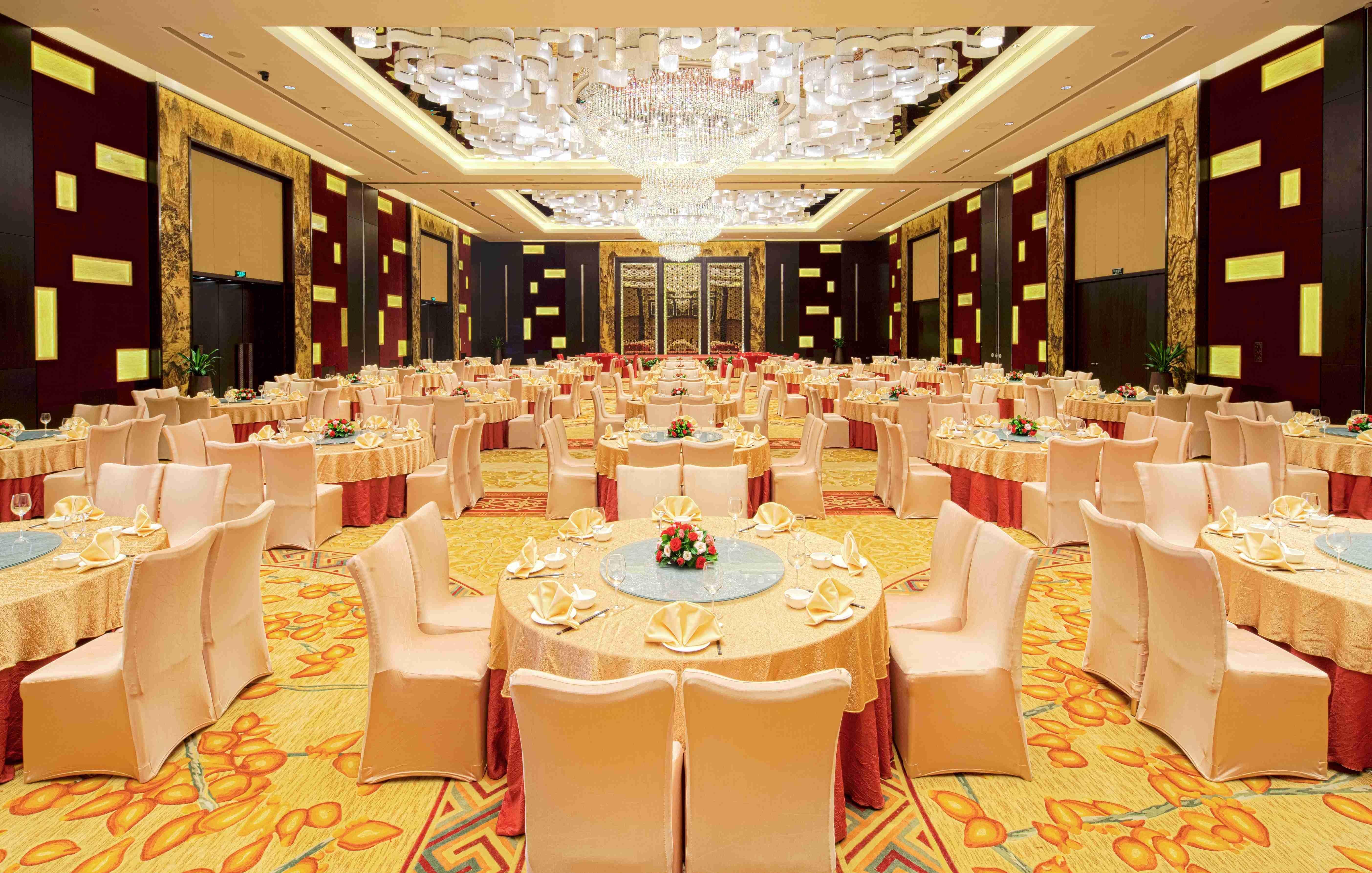 Crowne Plaza Guangzhou Huadu By Ihg - Free Shuttle Bus Between Hotel To Exhibition Center During Canton Fair Екстериор снимка